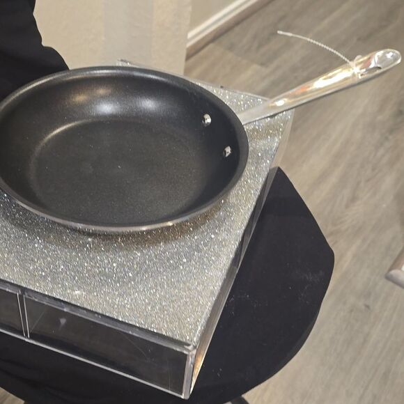 All-Clad D5 Stainless Steel 8" Fry Pan - Picture 14 of 15
